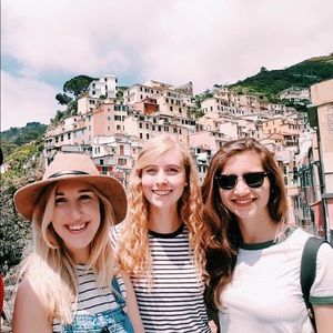 Meet your Posher, Katelyn